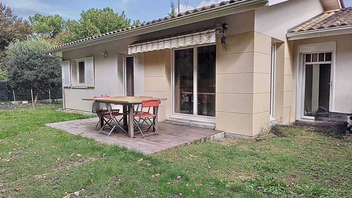 Maison à LE PIAN-MEDOC