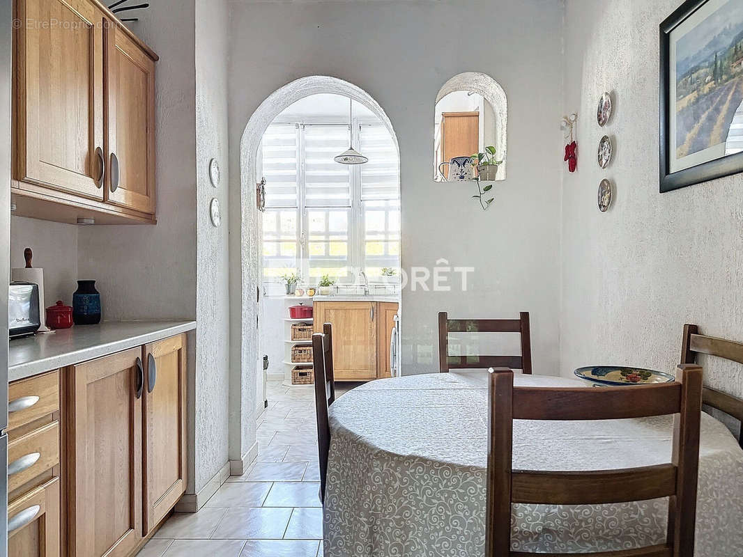 Appartement à MARSEILLE-8E