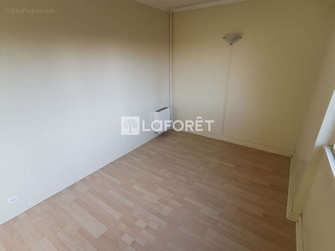 Appartement à CHENNEVIERES-SUR-MARNE