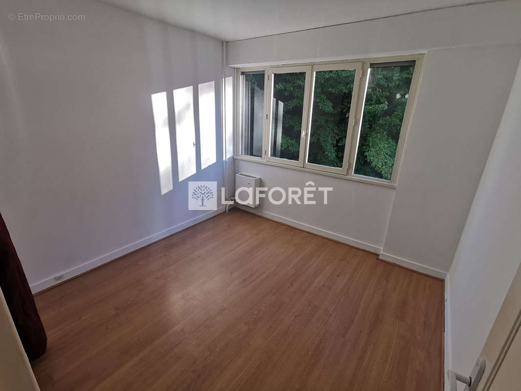 Appartement à CHENNEVIERES-SUR-MARNE