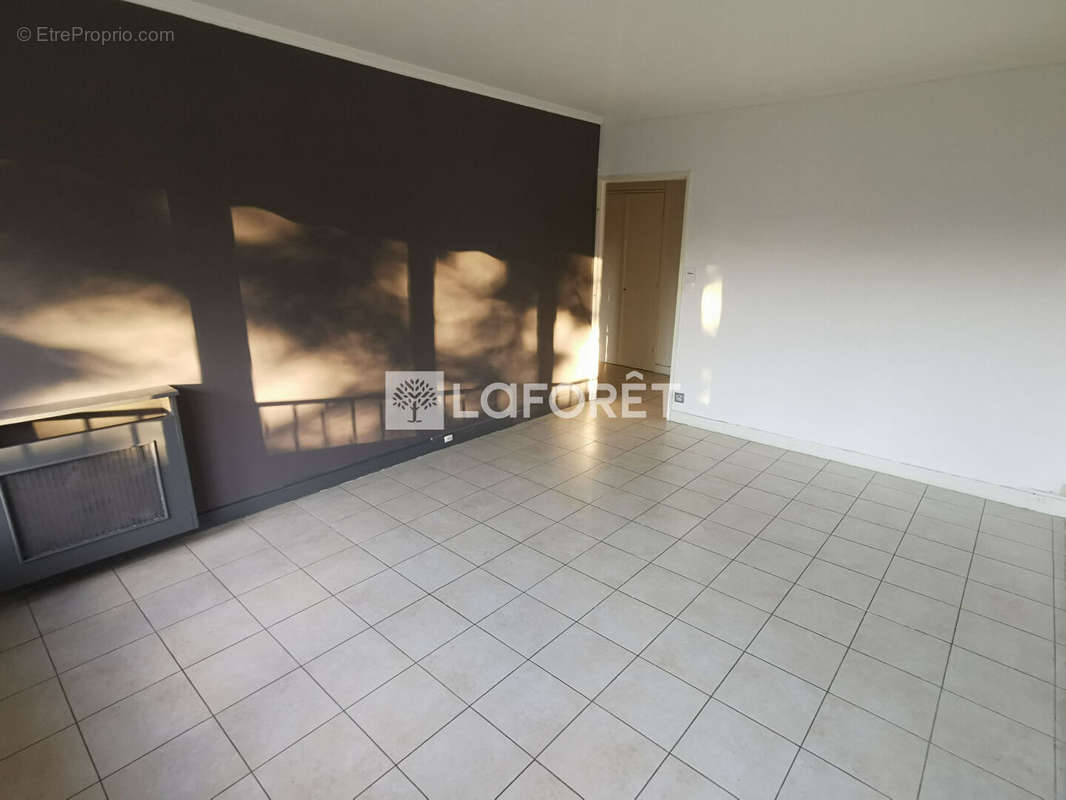 Appartement à CHENNEVIERES-SUR-MARNE