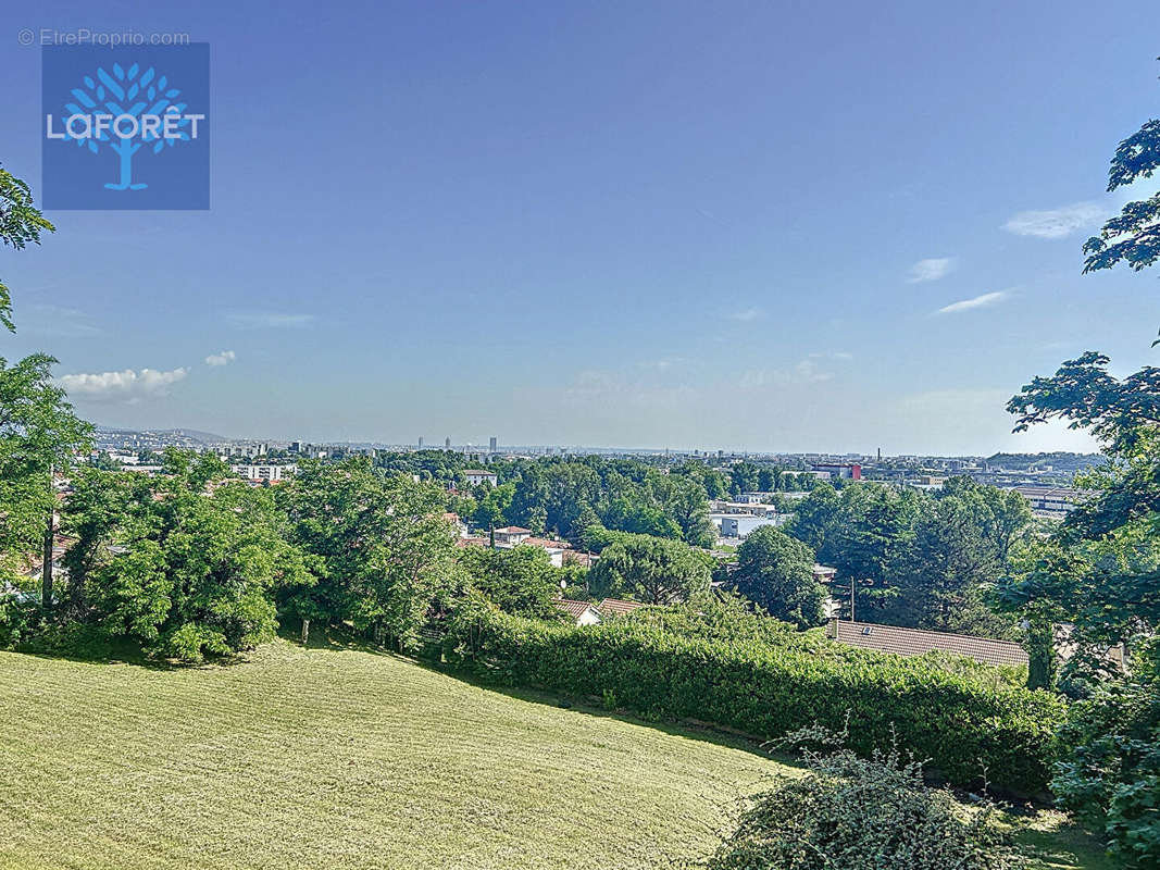 Appartement à IRIGNY