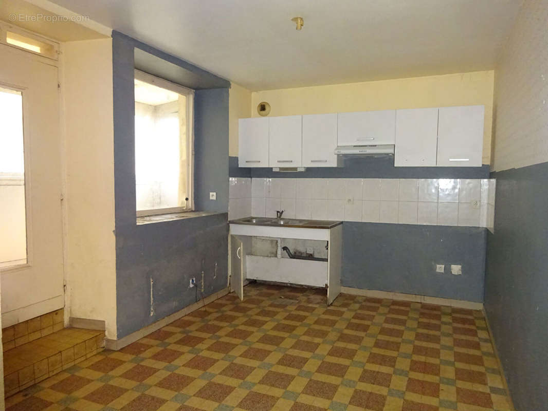 Appartement à SAINT-COSME-EN-VAIRAIS