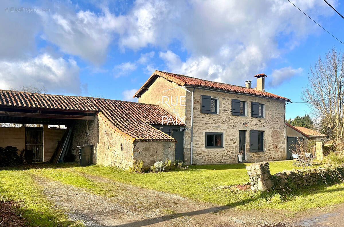 Maison à LA CHAPELLE-BERTRAND