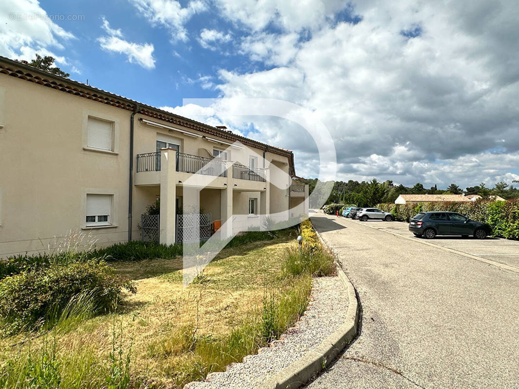 Appartement à PLAN-D&#039;AUPS-SAINTE-BAUME