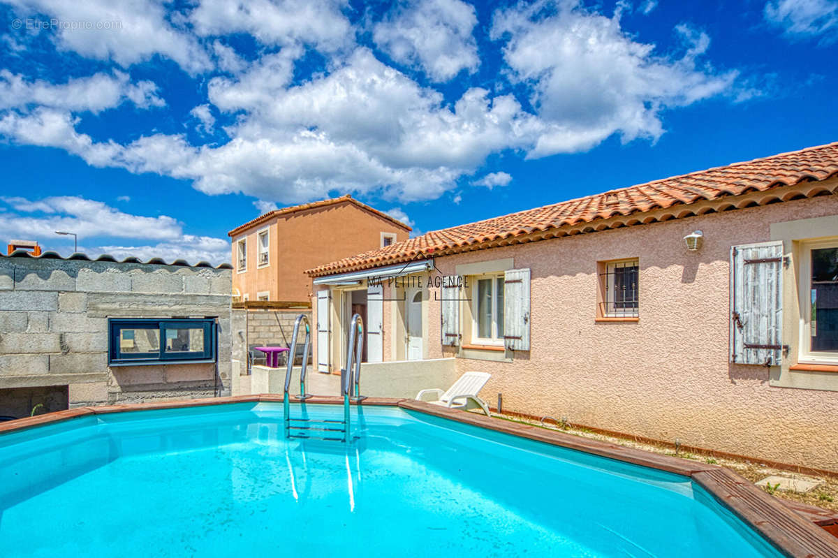 Maison à CHATEAUNEUF-LES-MARTIGUES