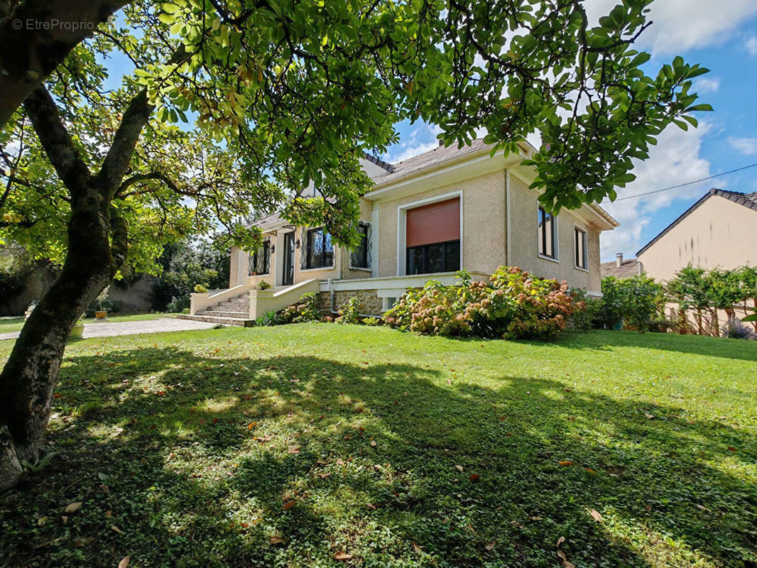 Maison à COULOMMIERS