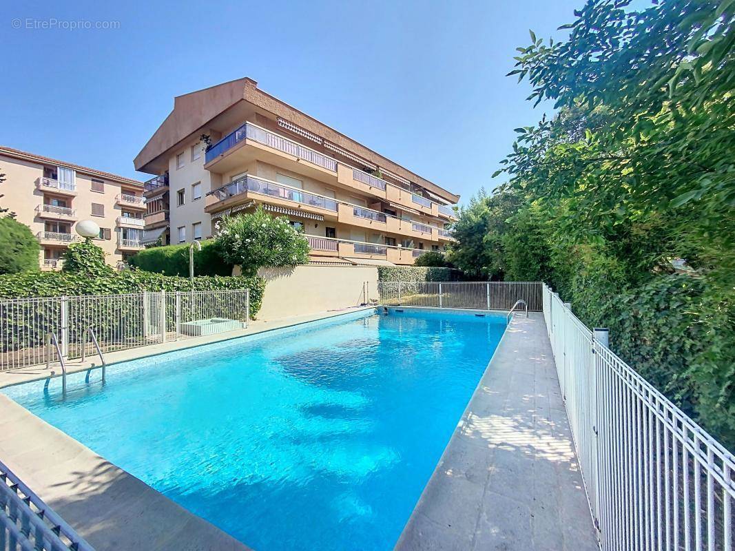 Appartement à FREJUS