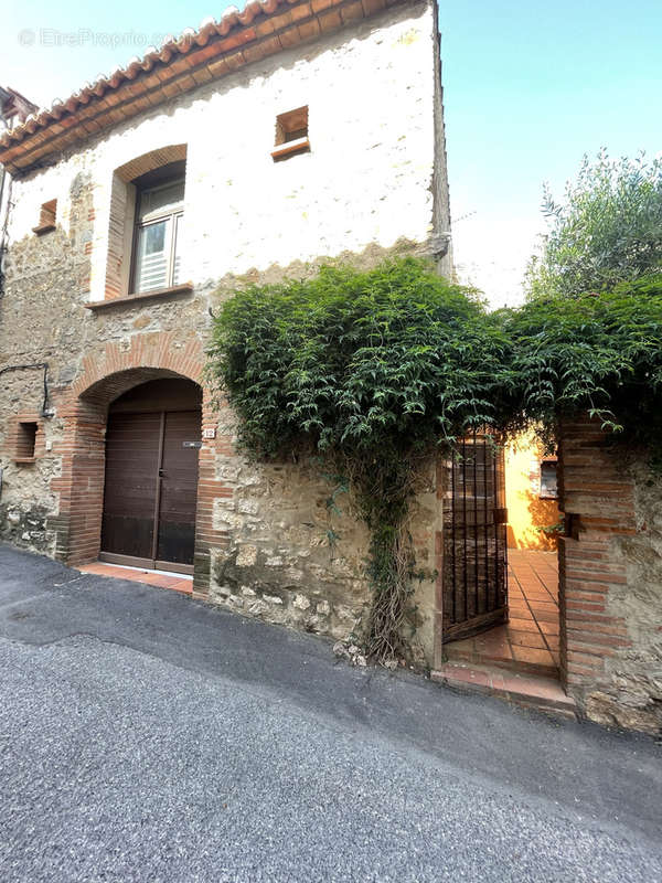 Maison à CORBERE-LES-CABANES