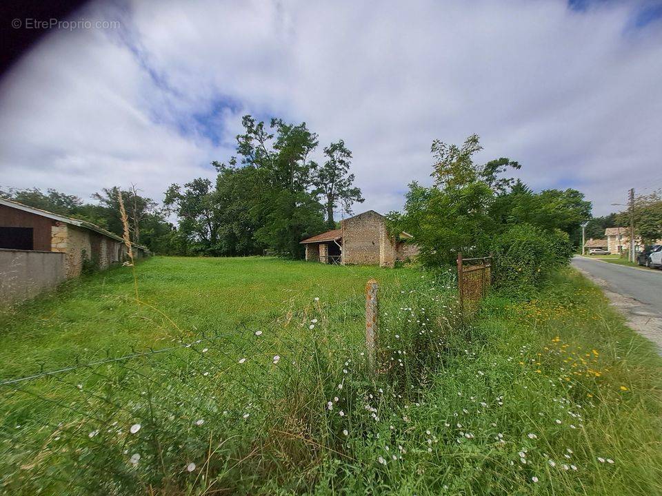 Terrain à LESPARRE-MEDOC