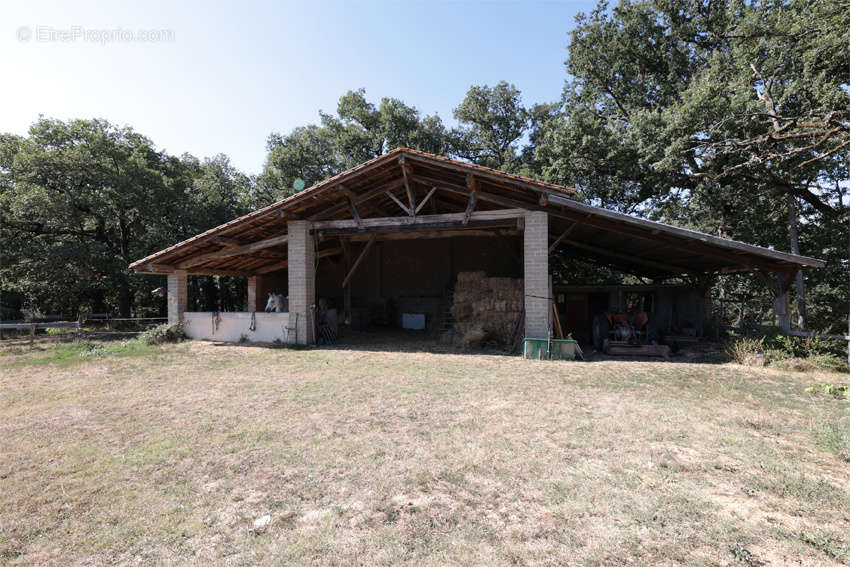 Maison à LAGRAULET-SAINT-NICOLAS