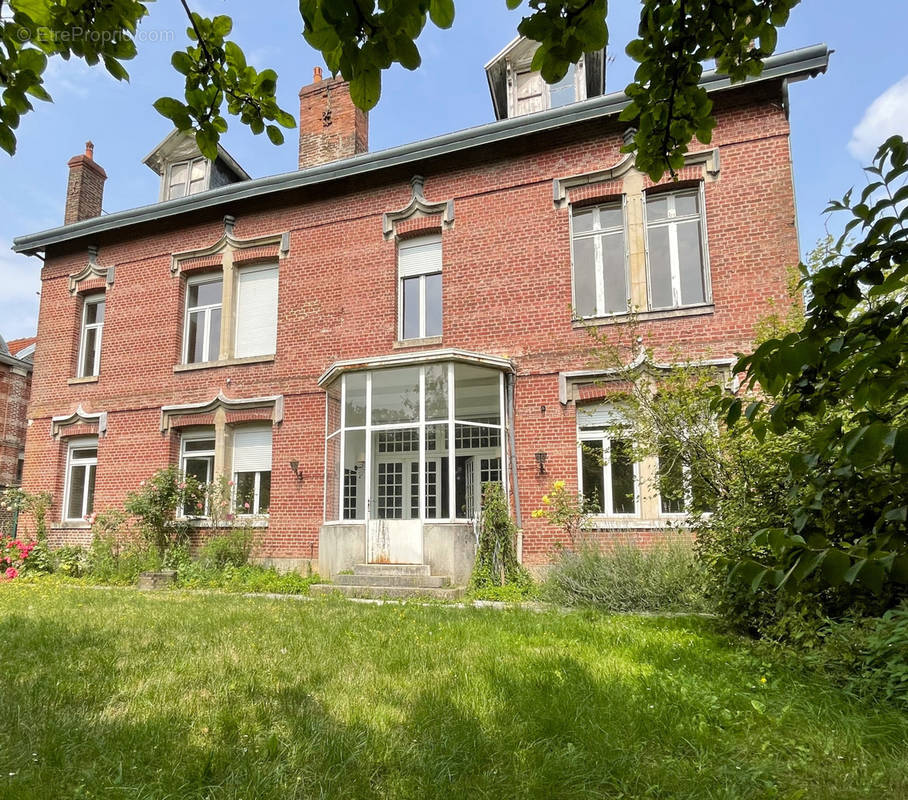 Maison à SAINT-QUENTIN