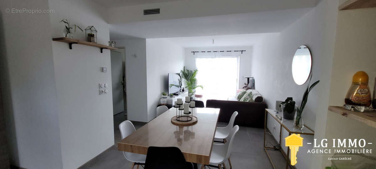 Appartement à SAINT-GERMAIN-DE-LUSIGNAN