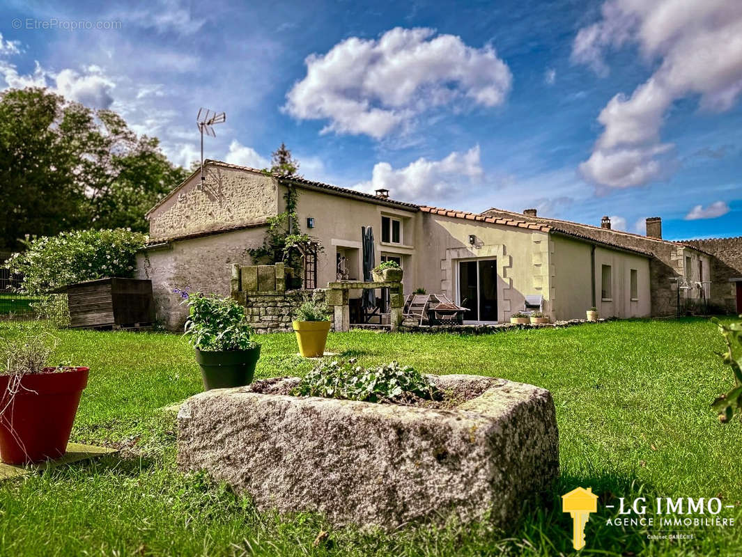 Maison à GEMOZAC