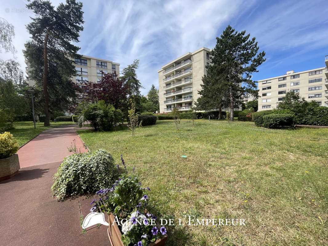 Appartement à RUEIL-MALMAISON