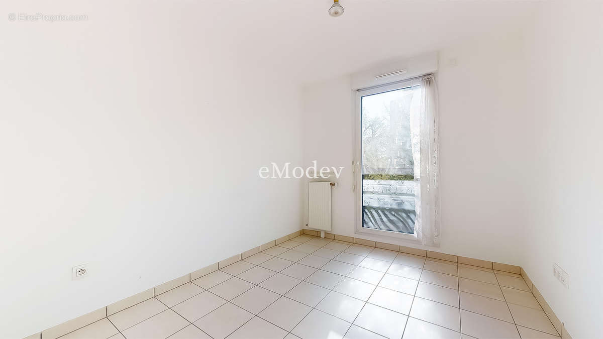 Appartement à GENNEVILLIERS