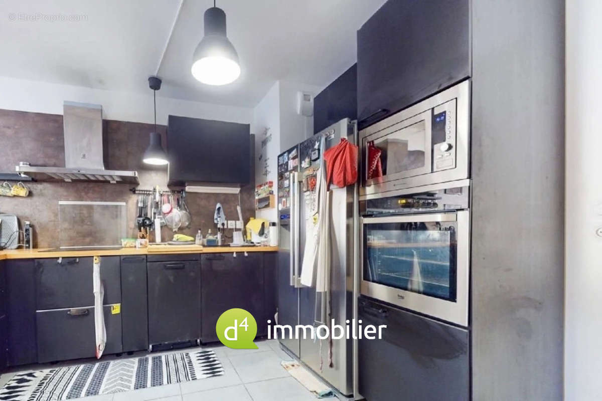 Appartement à MARSEILLE-9E