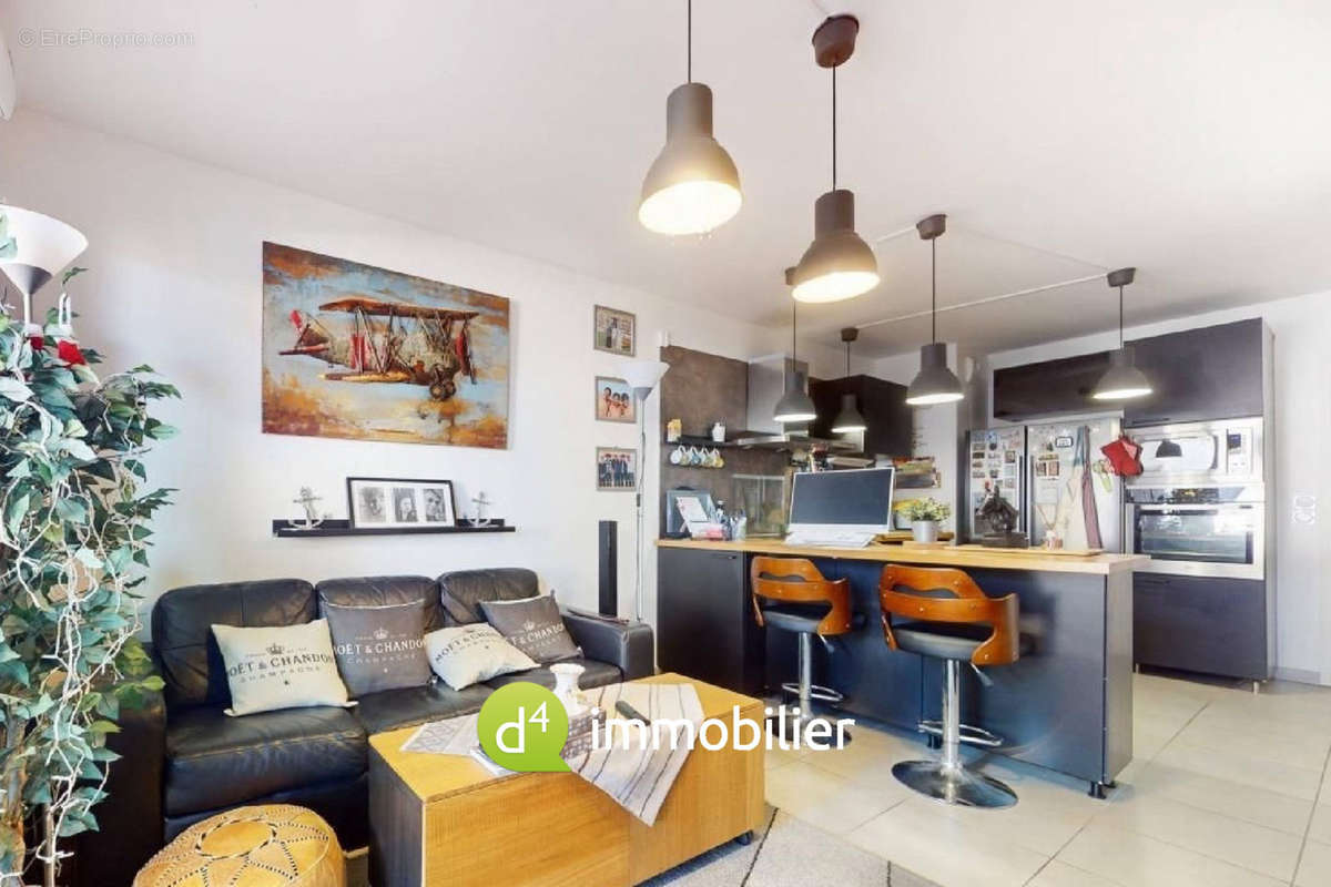 Appartement à MARSEILLE-9E