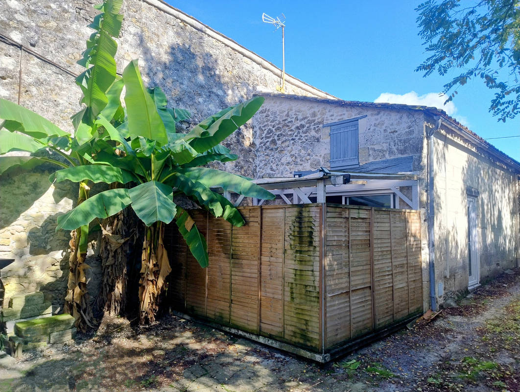 Maison à GENSAC