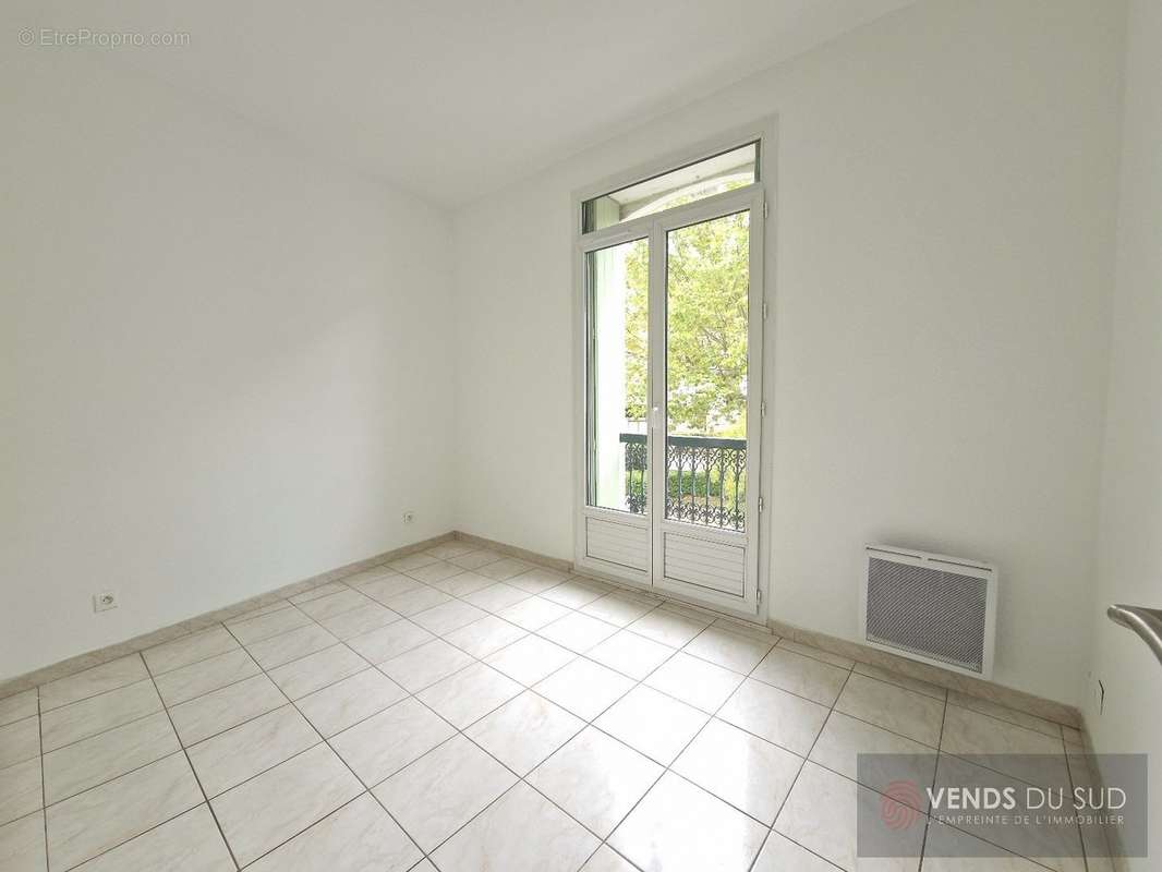 Appartement à LAMALOU-LES-BAINS