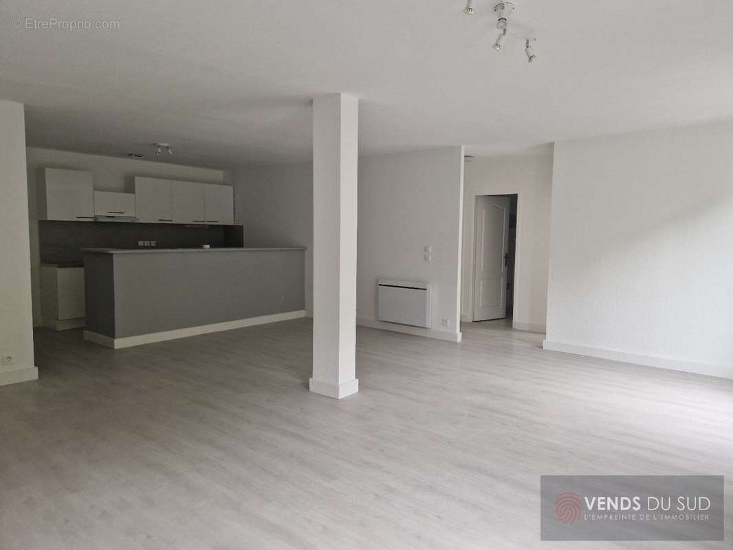 Appartement à LAMALOU-LES-BAINS