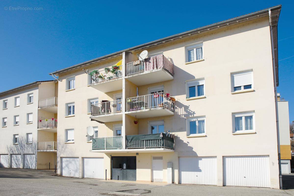 Appartement à BELLEGARDE-SUR-VALSERINE