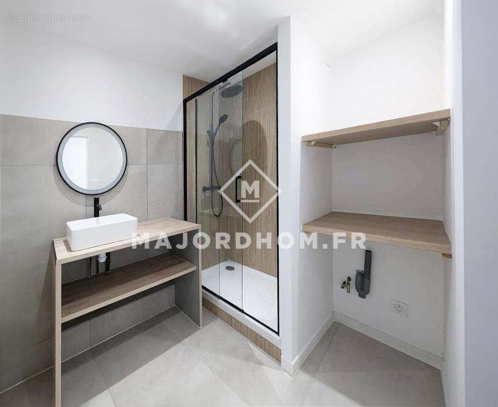 Appartement à MARSEILLE-4E