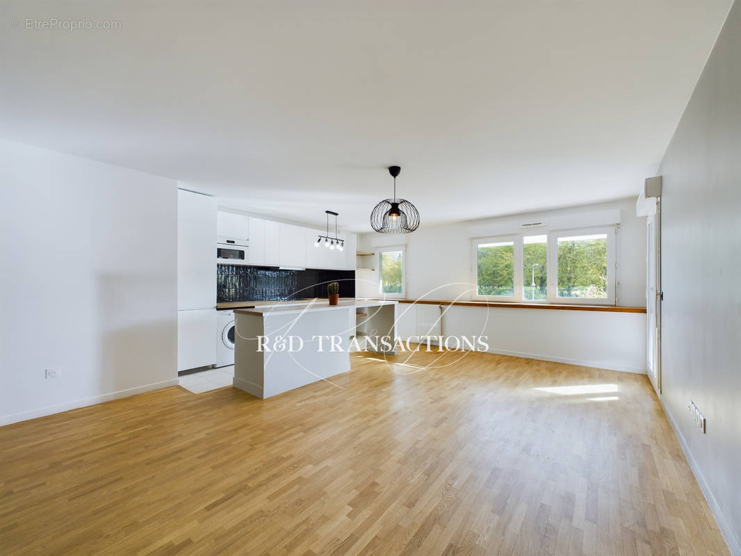 Appartement à NANTERRE