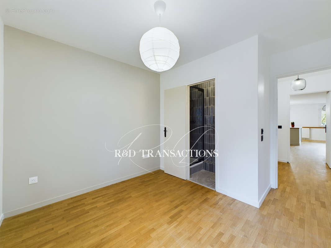 Appartement à NANTERRE