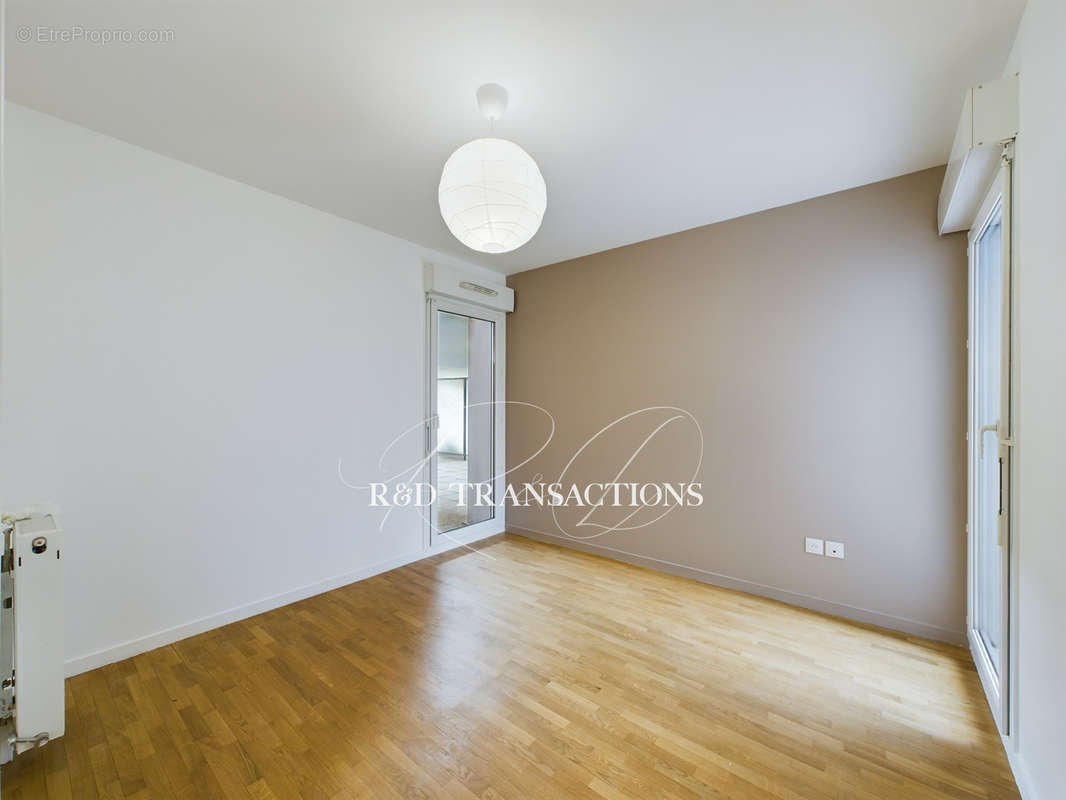 Appartement à NANTERRE