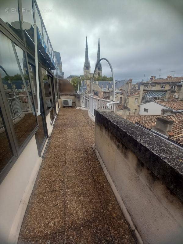 Appartement à BORDEAUX