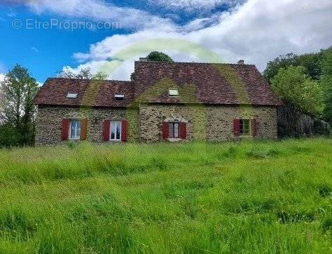 Maison à BOUSSAC