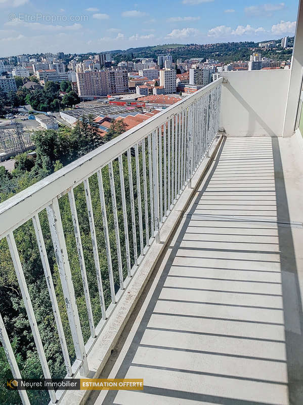 Appartement à SAINT-ETIENNE