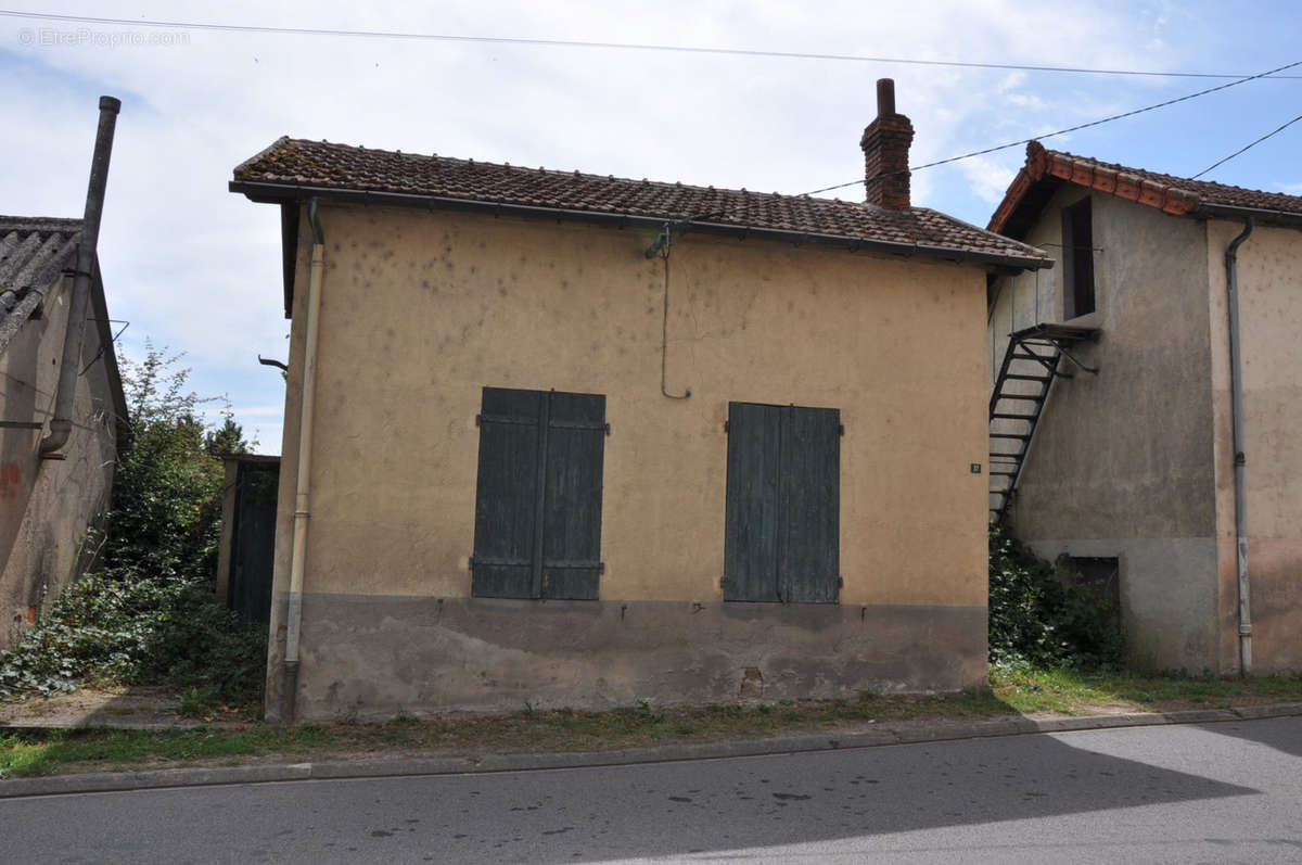 Maison à LE DONJON