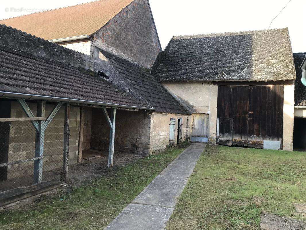 Maison à VERDUN-SUR-LE-DOUBS