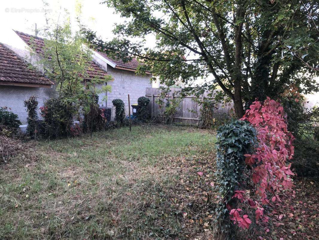 Maison à VERDUN-SUR-LE-DOUBS