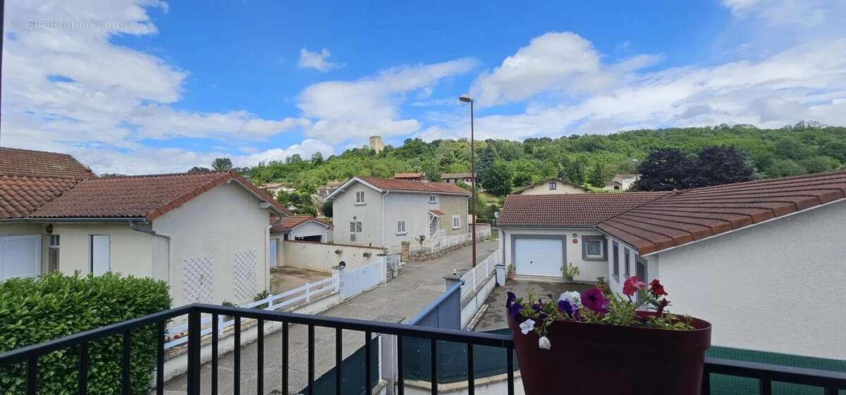 Maison à SAINT-DENIS-EN-BUGEY