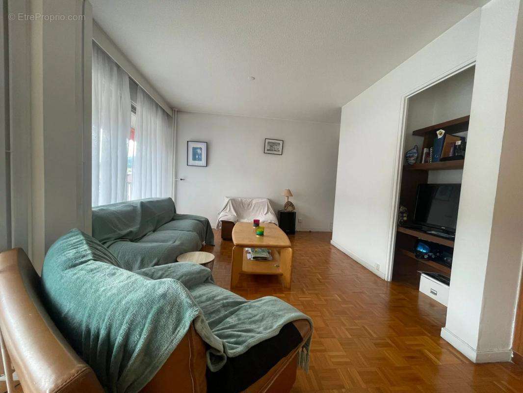 Appartement à AIX-LES-BAINS