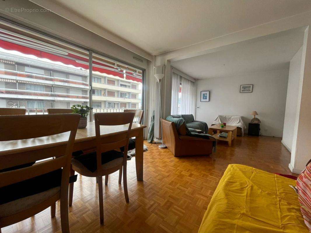 Appartement à AIX-LES-BAINS