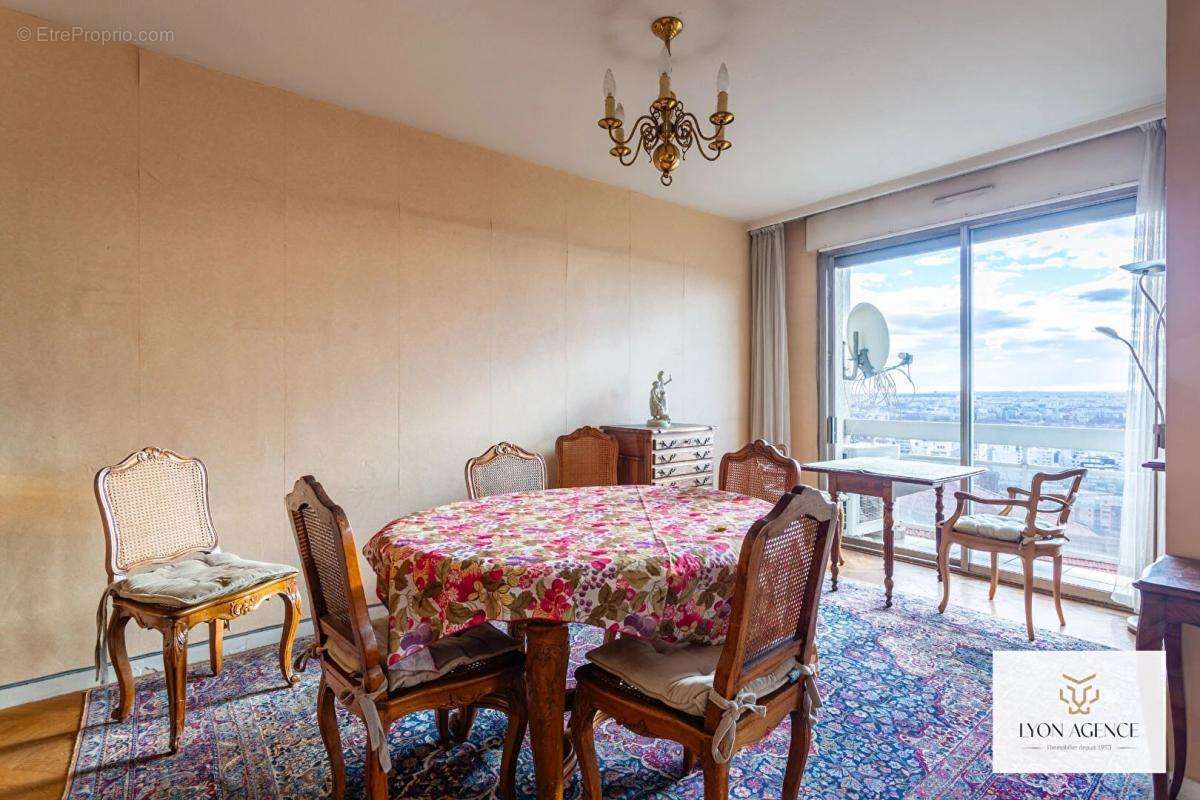 Appartement à LYON-5E