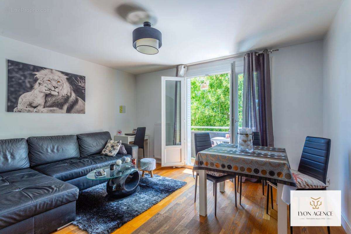 Appartement à SAINTE-FOY-LES-LYON