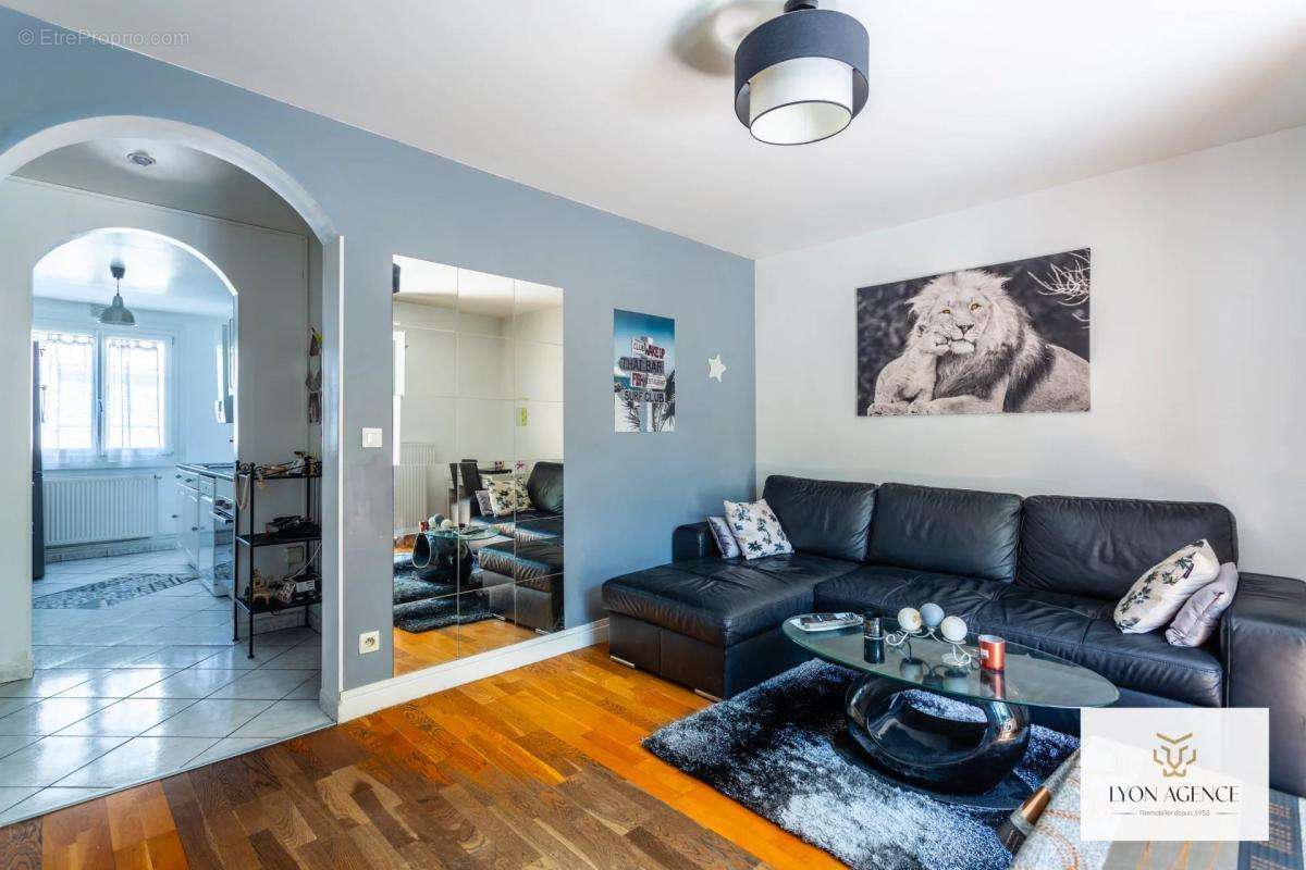 Appartement à SAINTE-FOY-LES-LYON