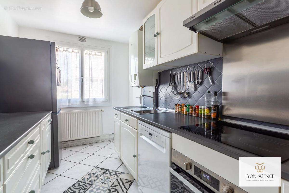 Appartement à SAINTE-FOY-LES-LYON