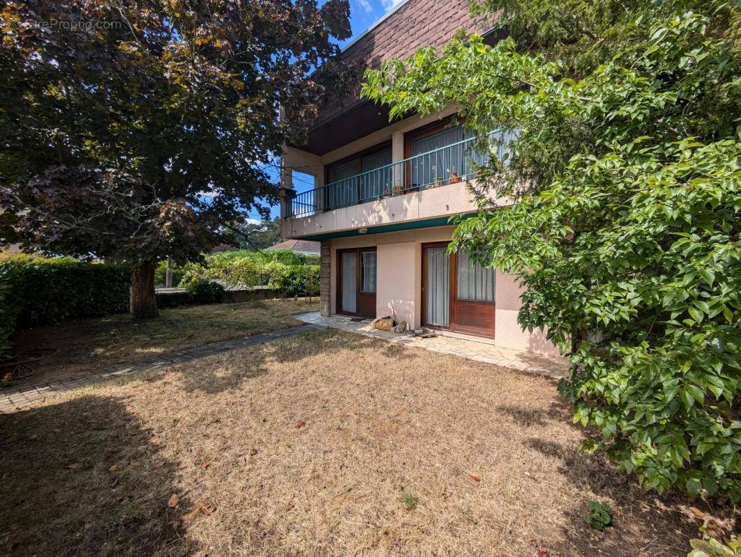 Maison à SAINTE-FOY-LES-LYON