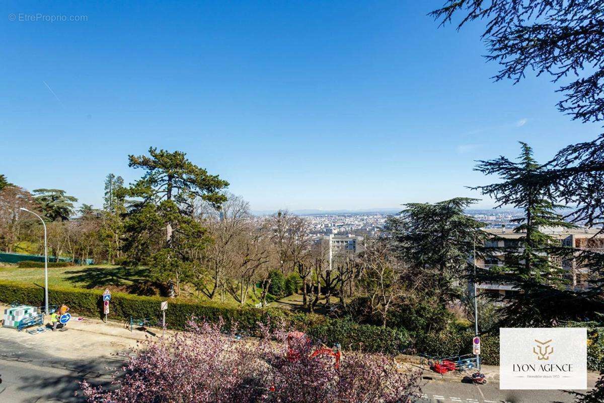 Appartement à SAINTE-FOY-LES-LYON