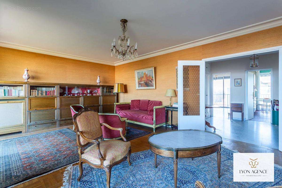 Appartement à SAINTE-FOY-LES-LYON