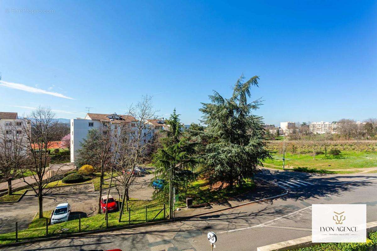 Appartement à SAINTE-FOY-LES-LYON