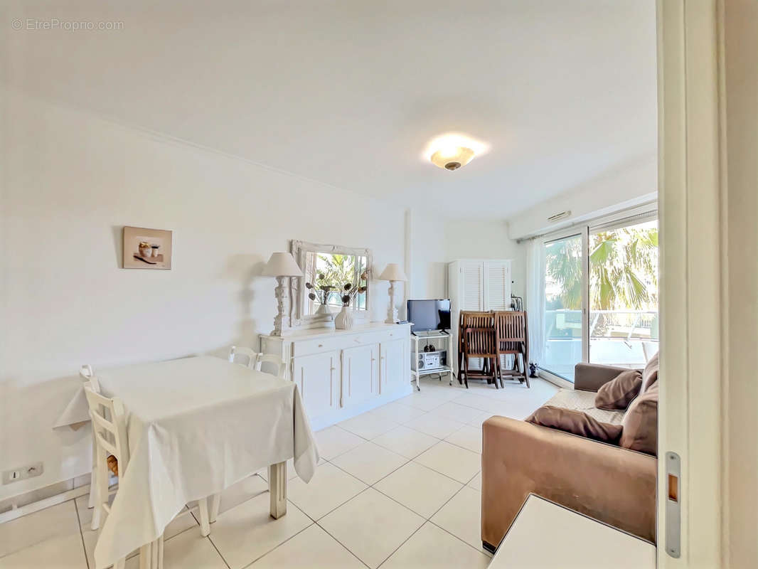 Appartement à FREJUS