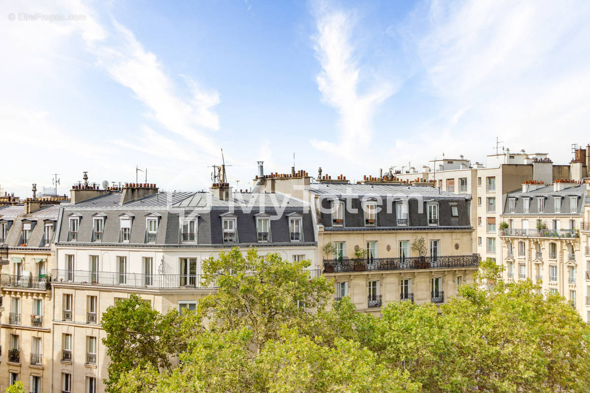 Appartement à PARIS-16E