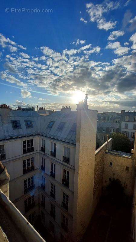 Appartement à PARIS-9E